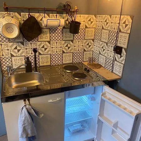 Le Petit 19 Apartment *